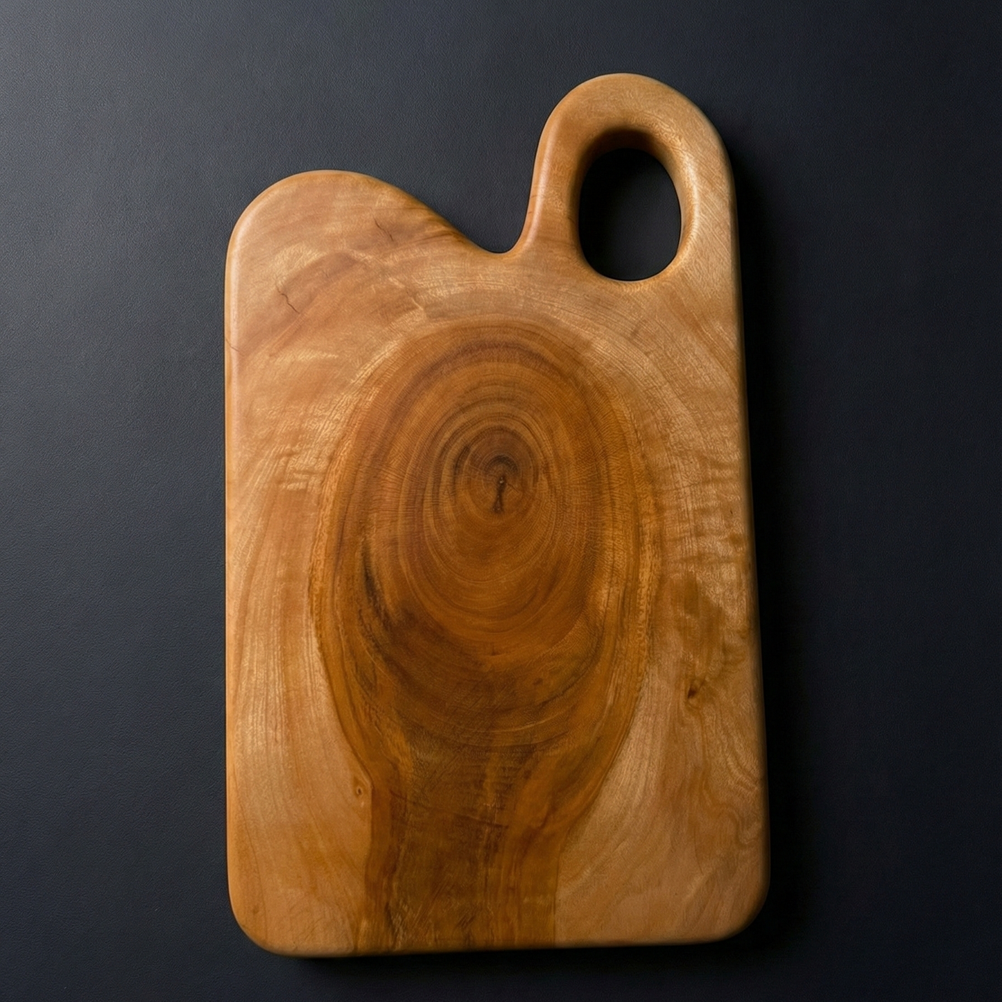 LEsena deska za narezke